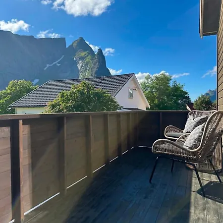 Reine Views 모스케네스